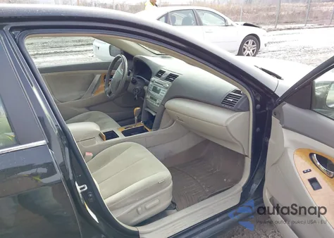 2007 Toyota Camry Xle z USA, uszkodzony, nr VIN 4T1BE46K27U091118